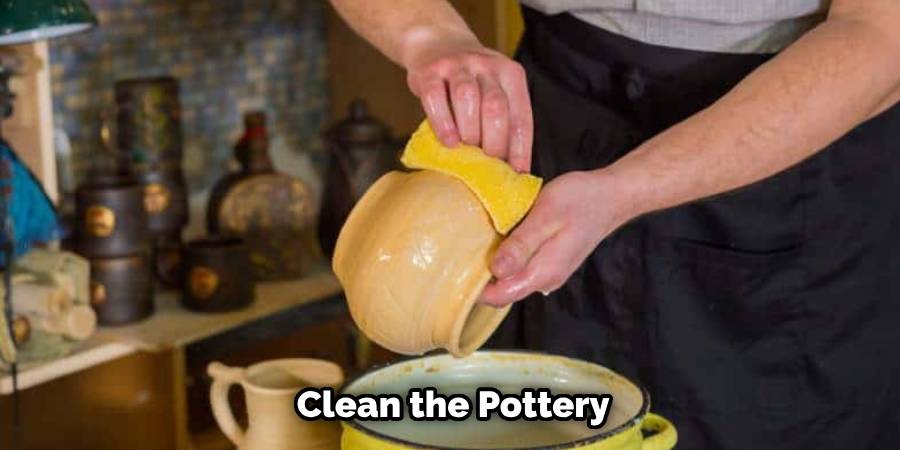 Clean the Pottery